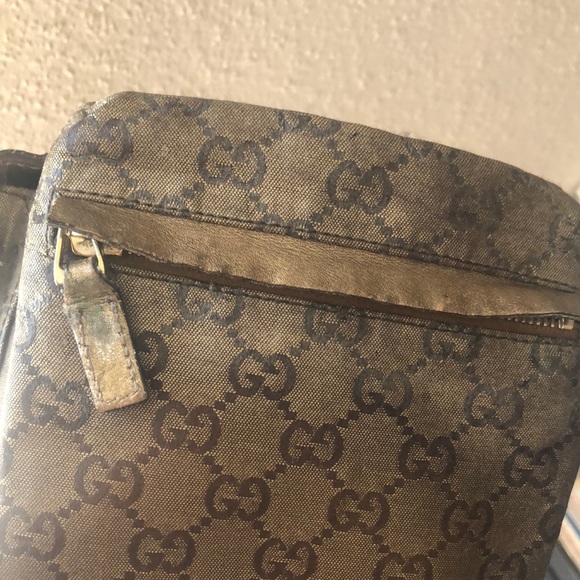 GUCCI BUM BAG - Picture 15 of 16